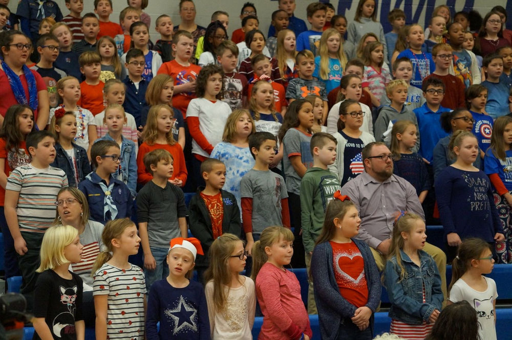 Hubbard Schools over 200 to Veterans Day program