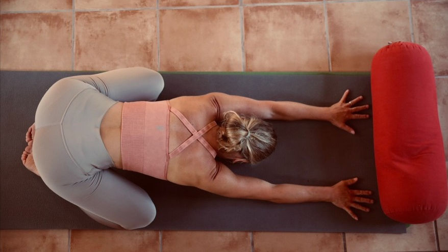 CANDLELIT : YOGA, CACAO & SOUND BATH