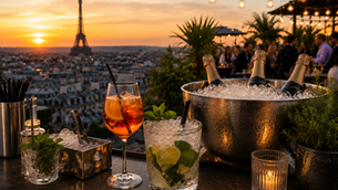 Rooftop à Paris : comment garder cocktails et champagne parfaitement frais tout l’été