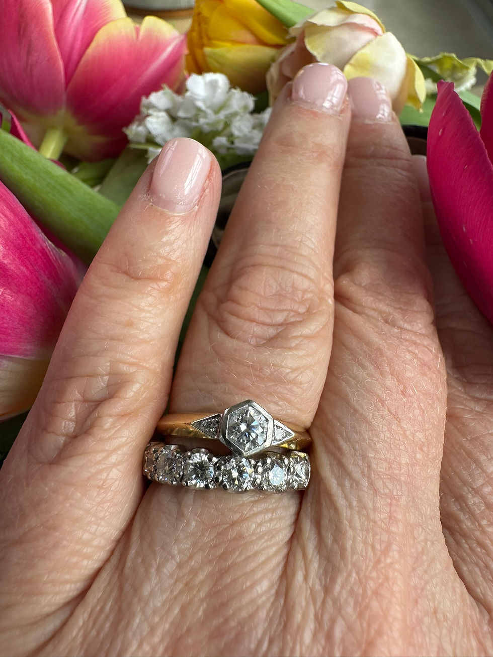 Thumbnail: ANTIQUE ART DECO 18CT GOLD HEXAGONAL RING 0.30CT