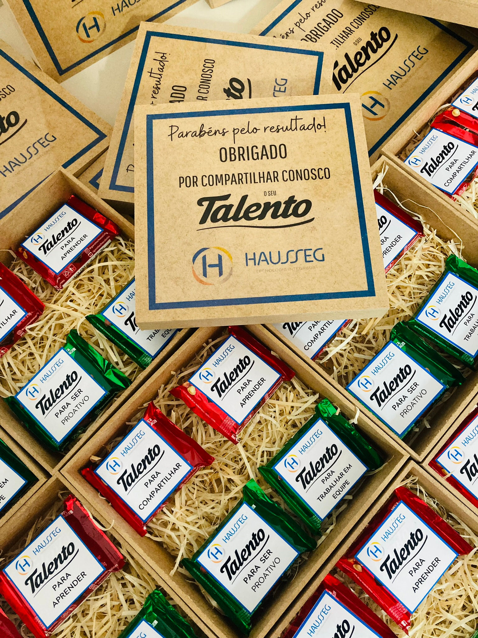 Caixas de MDF Talento - Personalizadas (Com Chocolates)