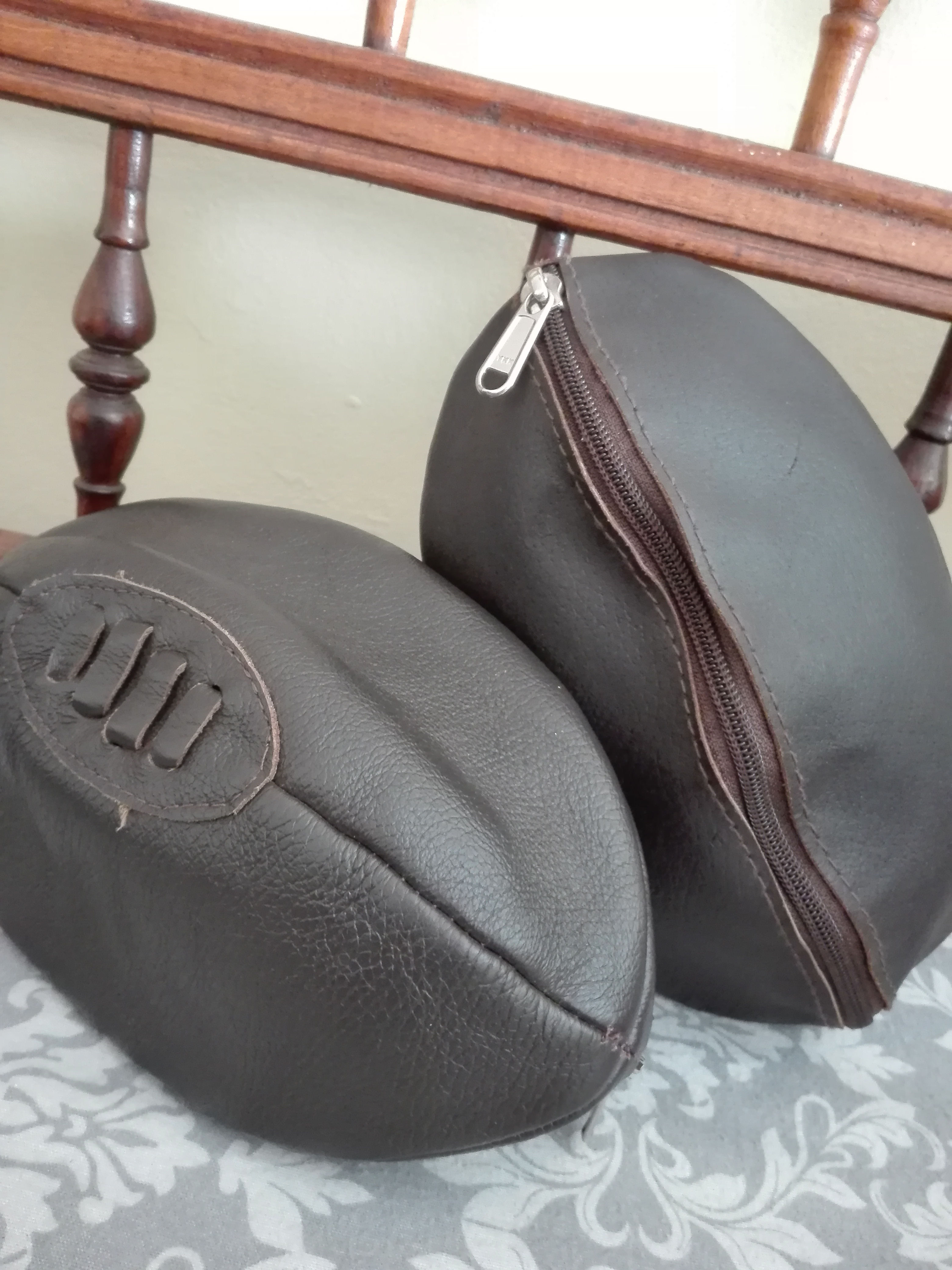 BUSH - Rugby ball bathroom bag