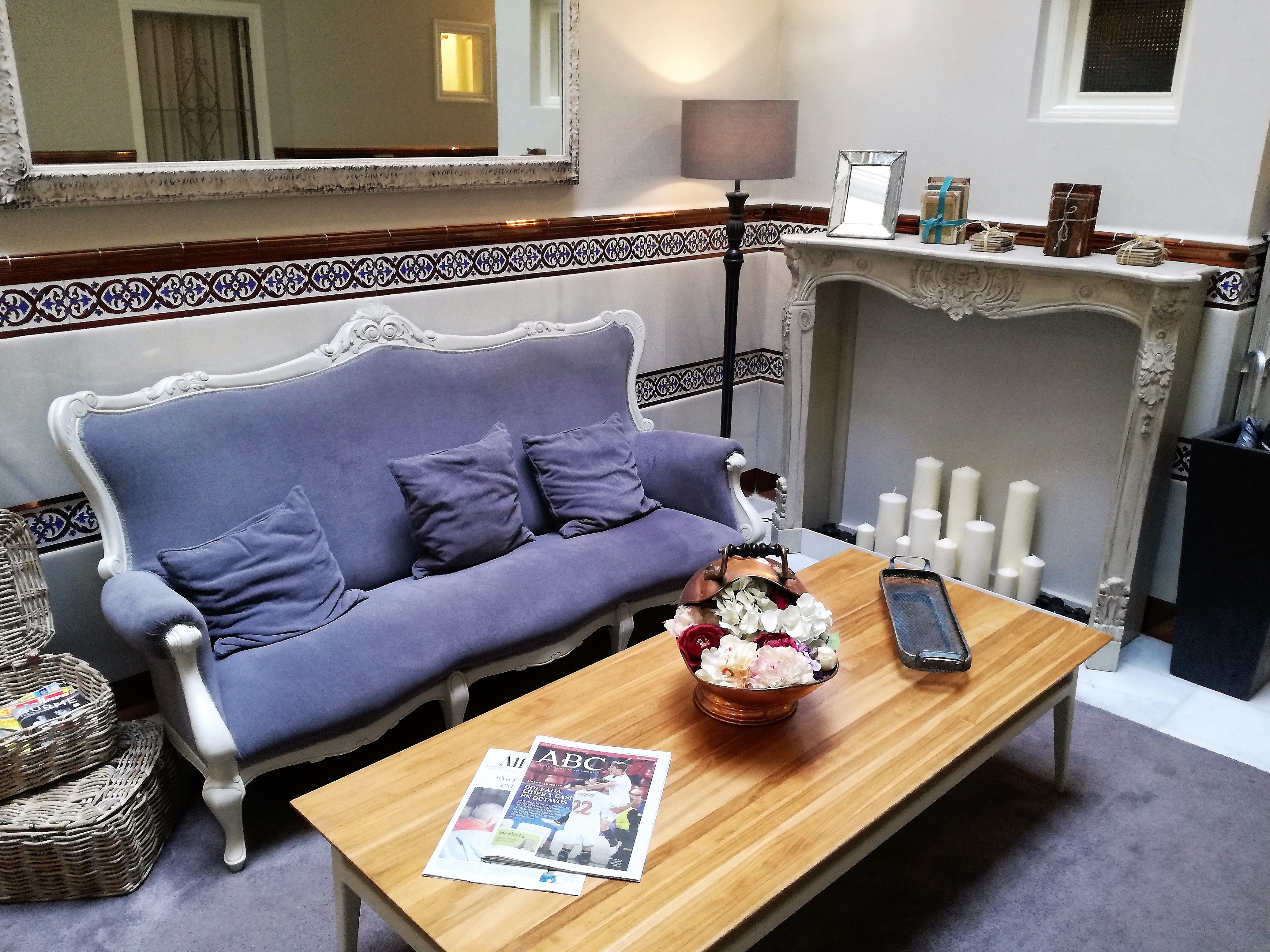  oficial Le petit Paris. Alojamiento con encanto en Sevilla.