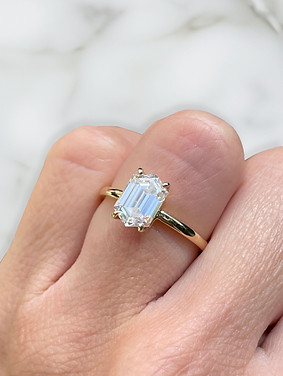 Elongated-hexagon-1.8ct-2.JPG