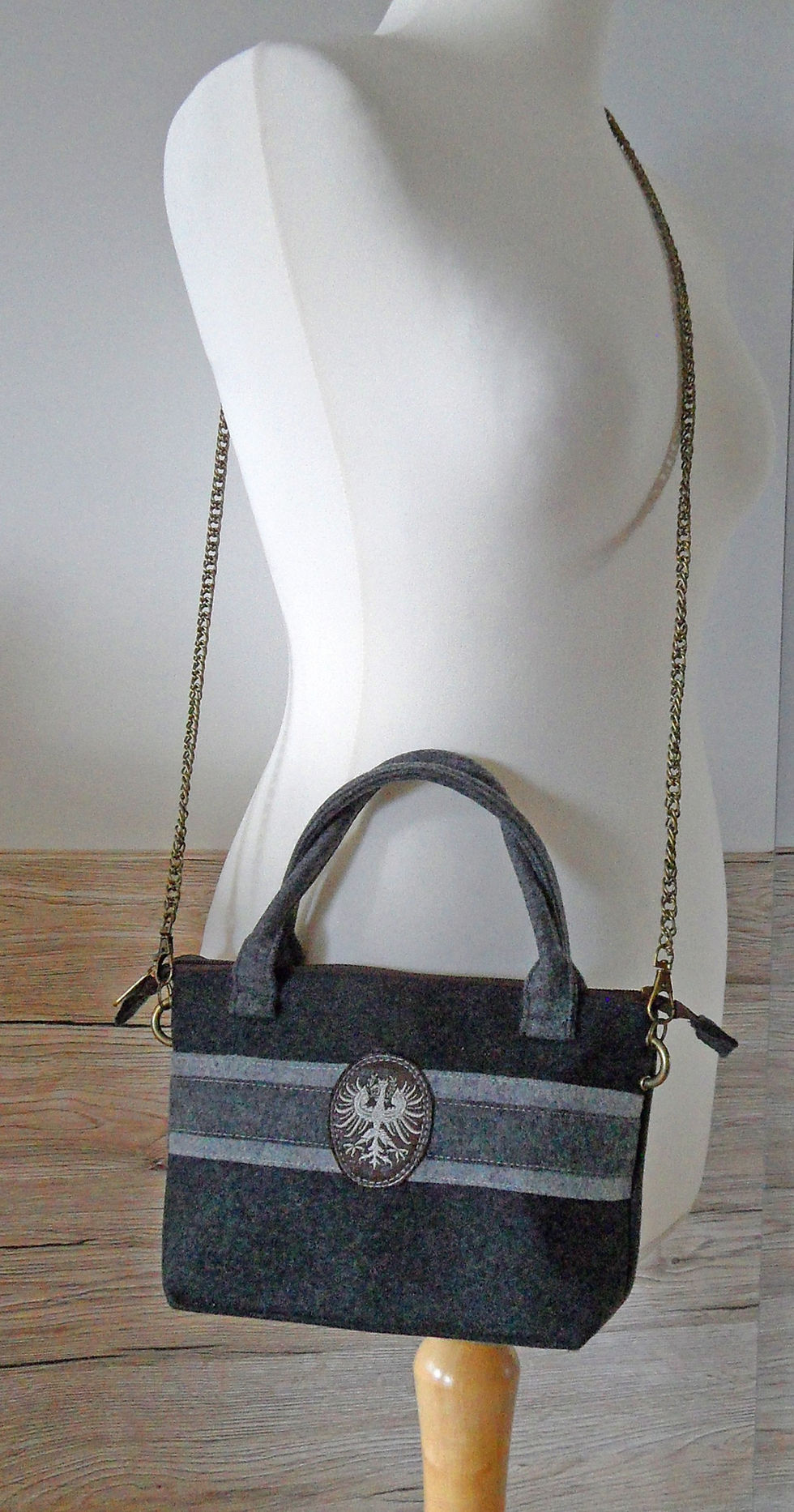 Miniaturbild: Henkeltasche Tiroler Adler