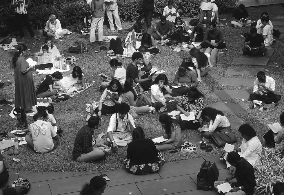 LL MLF 2024 BOMBAY BOOKIES 20241117 (75)_edited.jpg