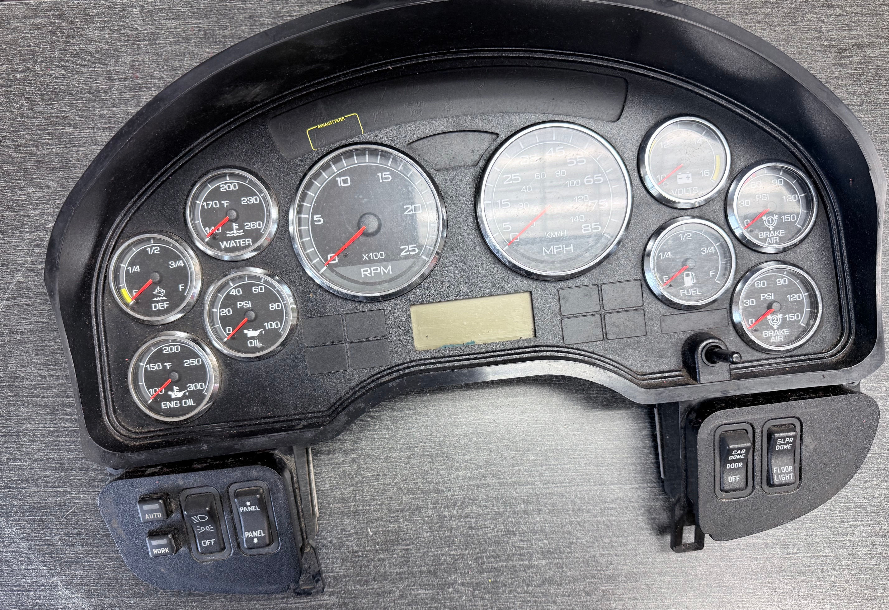 2016 International ProStar Instrument Cluster 32484-637 6112214C95 OEM