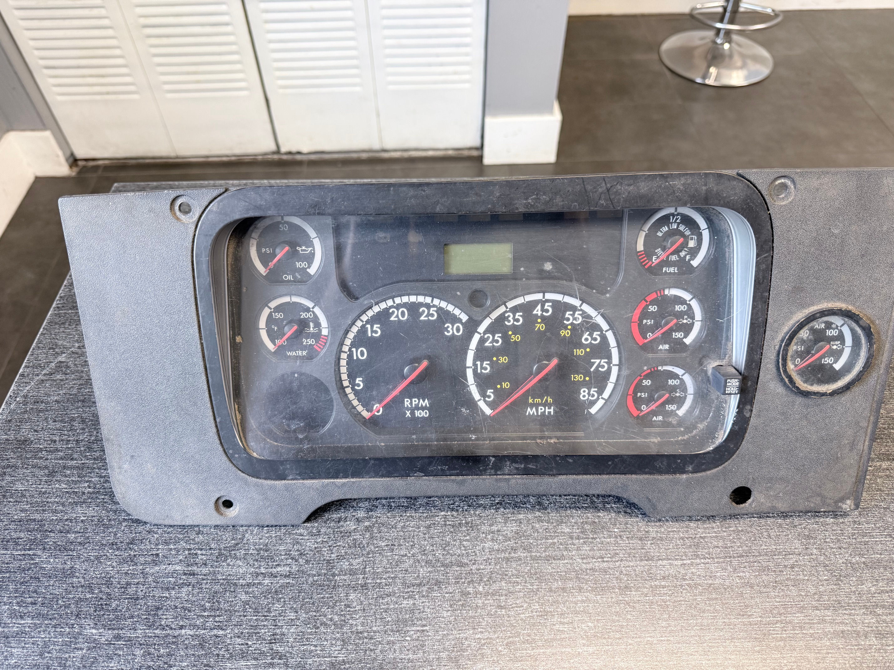 Freightliner Instrument Cluster Speedometer Gauge Panel OEM Used