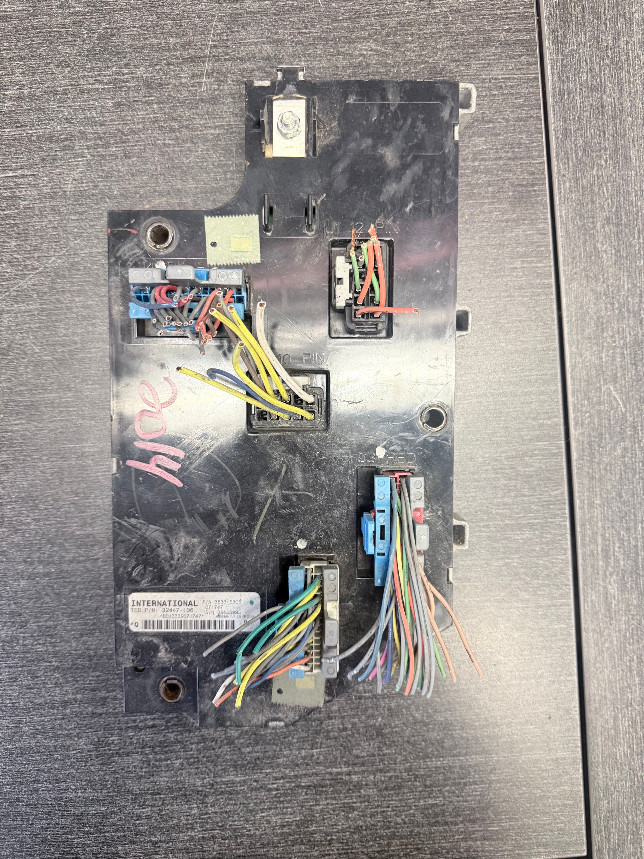 International ProStar ABS Control Module 3833153C5 TED 32447-106 w/ Partial Wiri