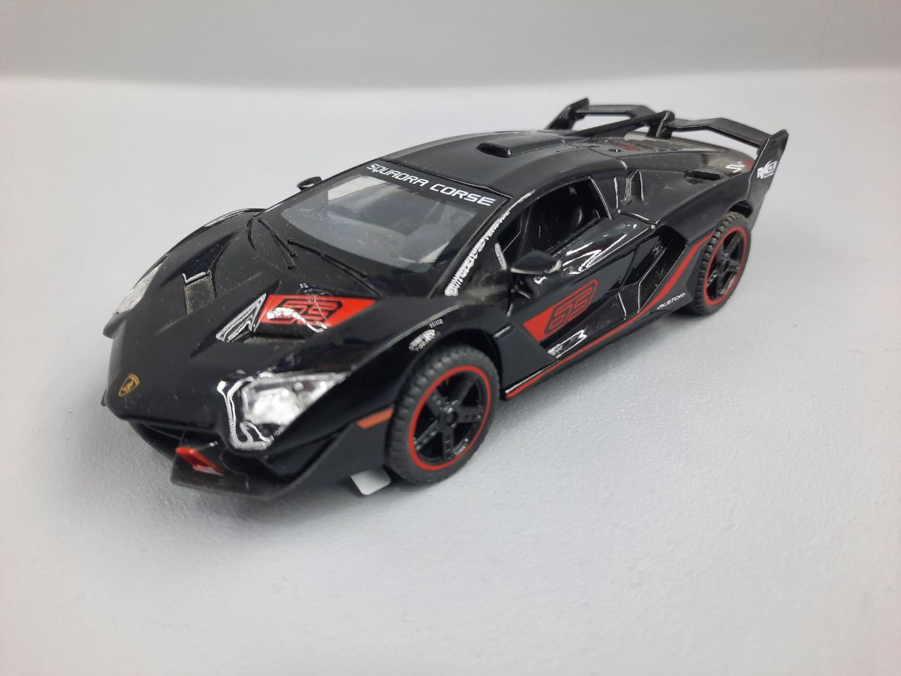 Մետաղյա մեքենա Lamborghini Aventador սև