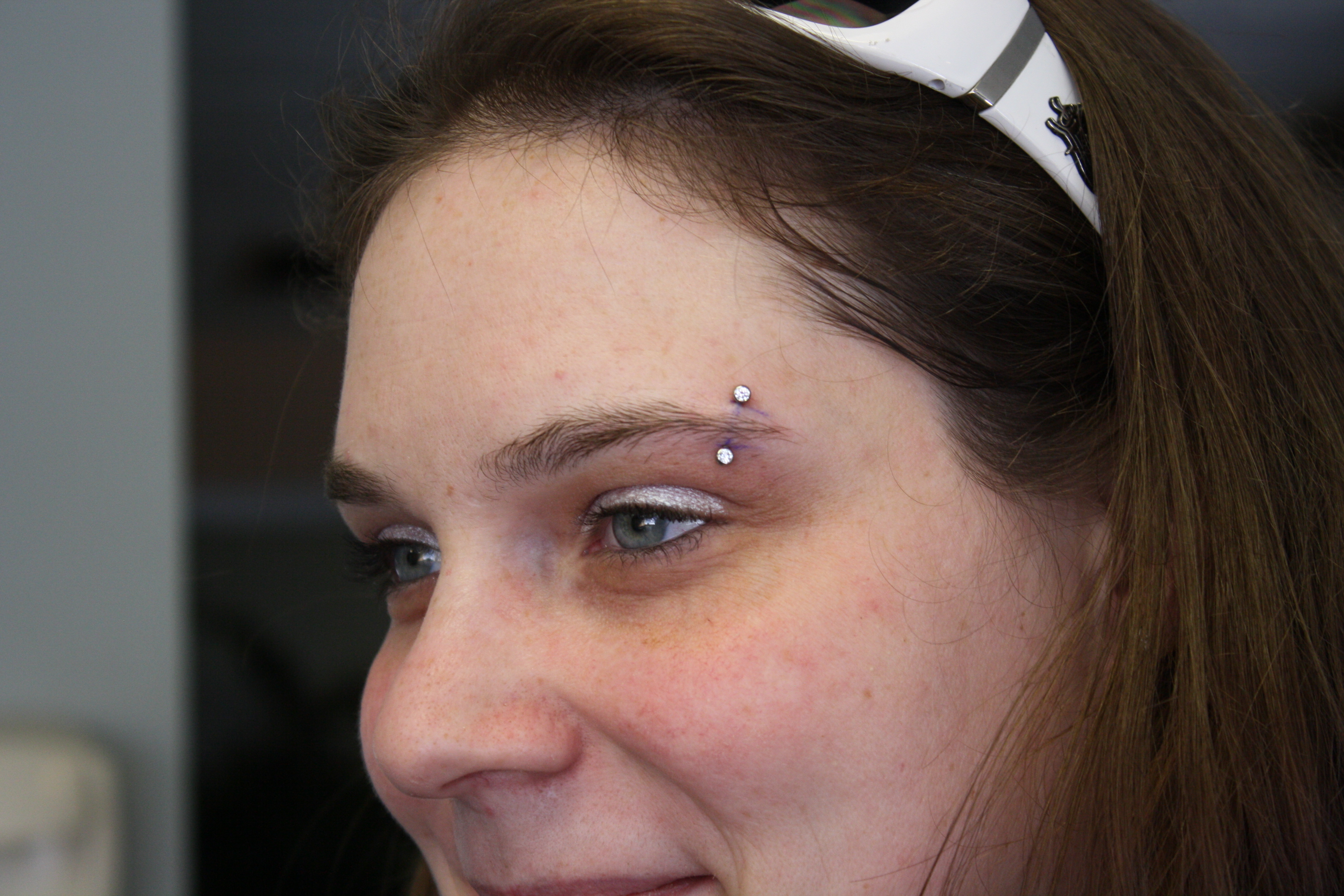 Forward facing gems for eyebrow