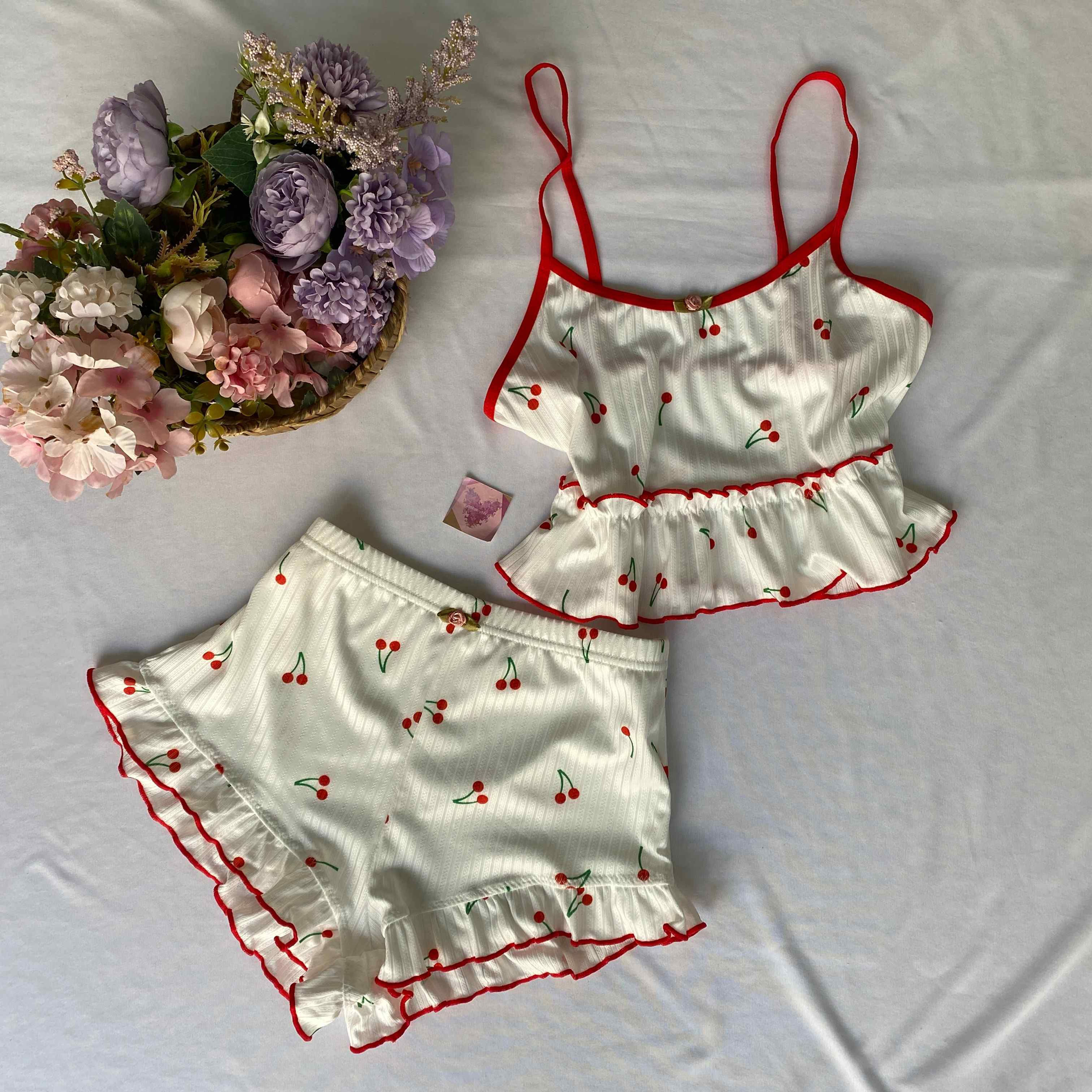 frill cherry set