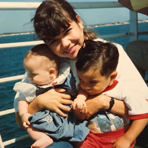 Mamá - SILVI (cover art).jpeg