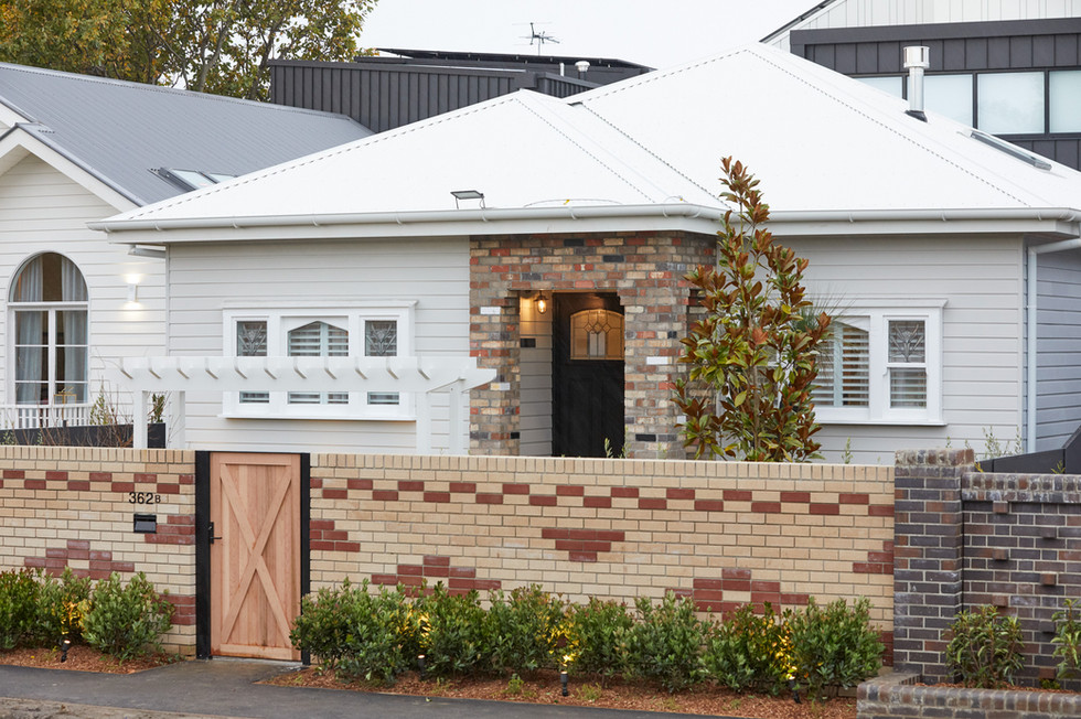 rm10-front-garden-sarah-george-071j