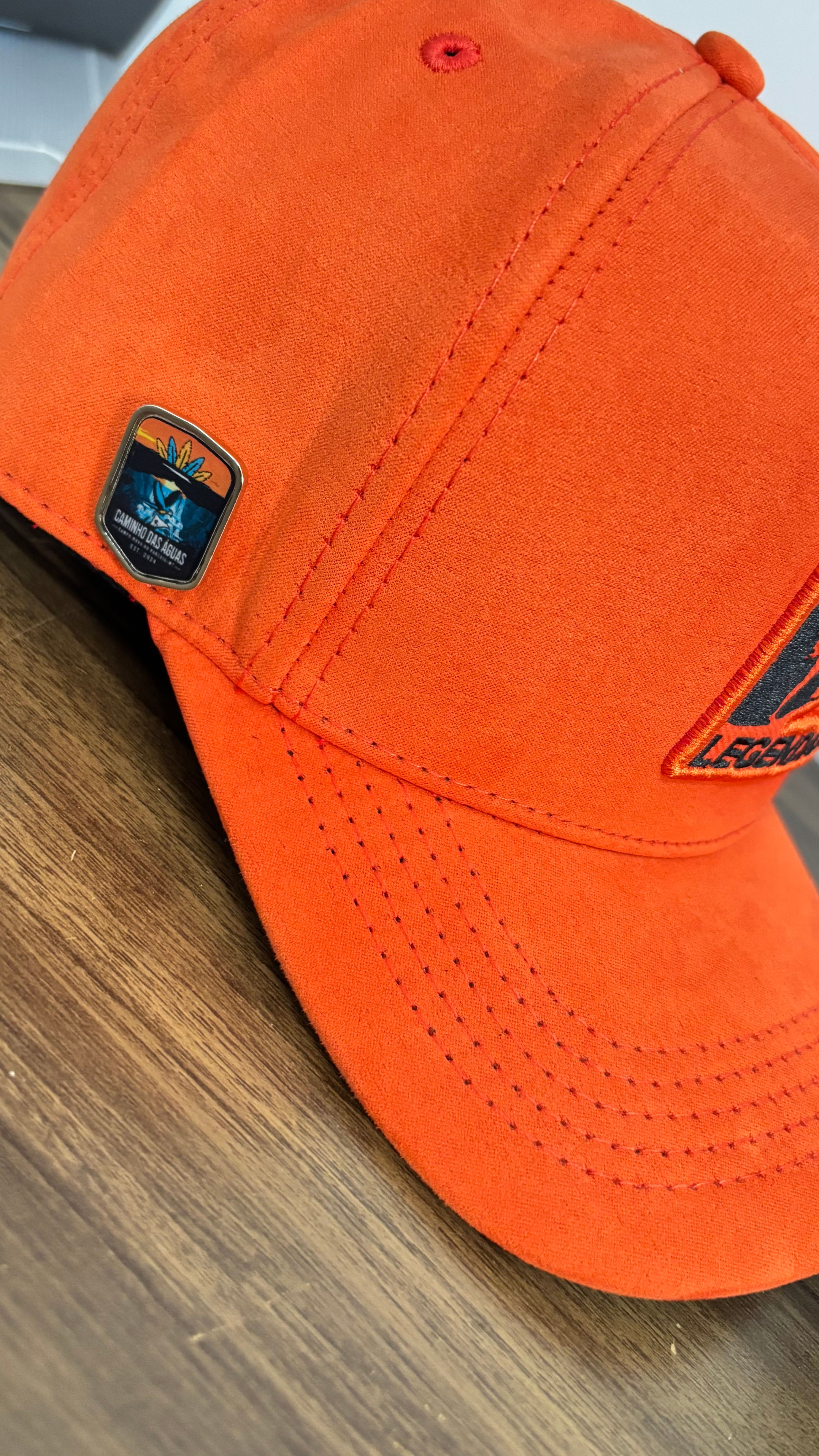 Pin para boné track caminho das águas 