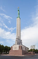 Monumento da liberdade de riga.jpg