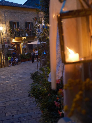 Stylish Café in Tuscany Village