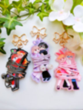 Bound Couple Solid Acrylic Earbuds Holder