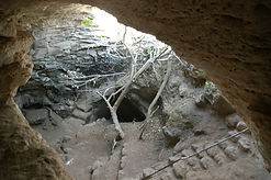 Cave de Barkohva Judaea Arma