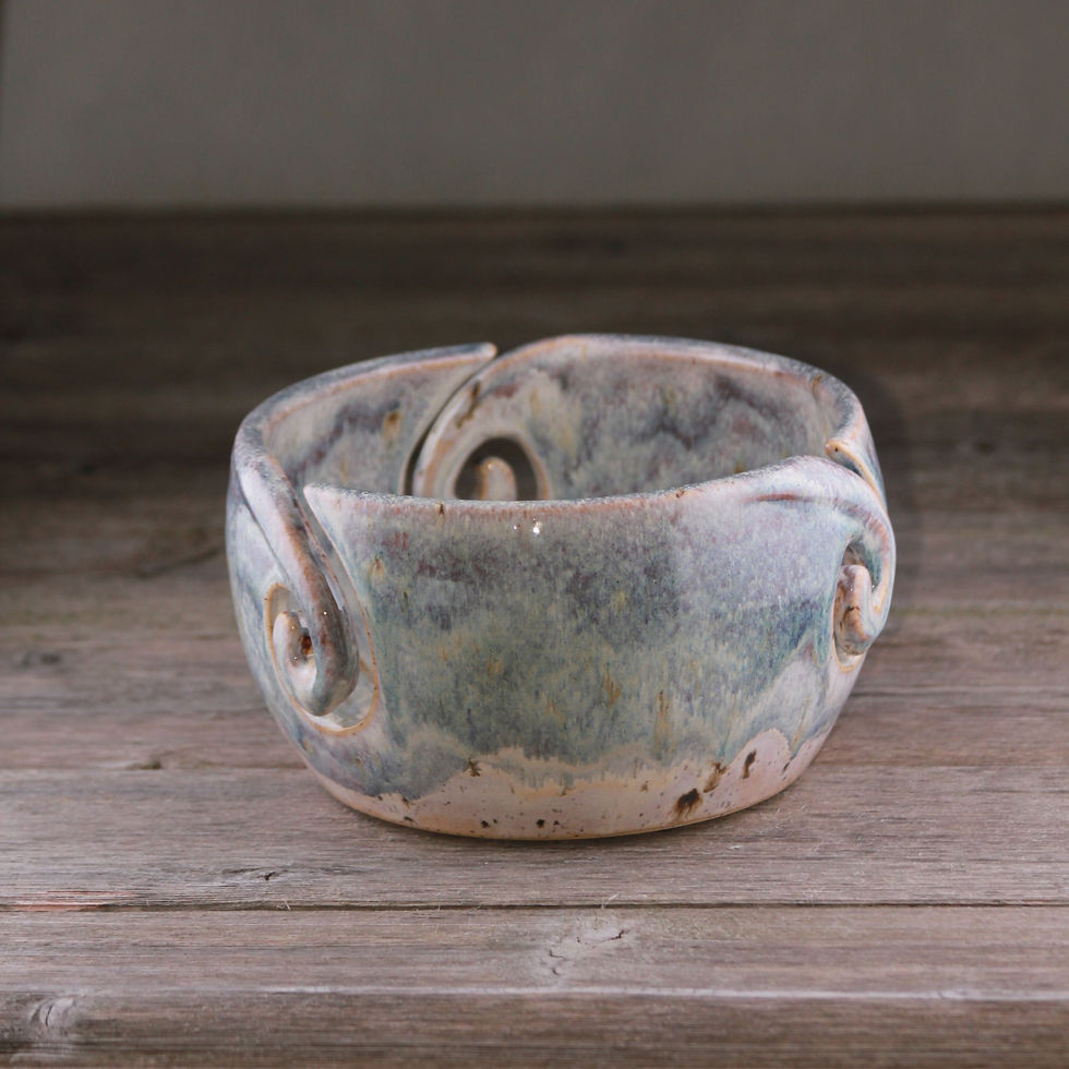 Thumbnail: Crimson Maple Med Yarn Bowl 001