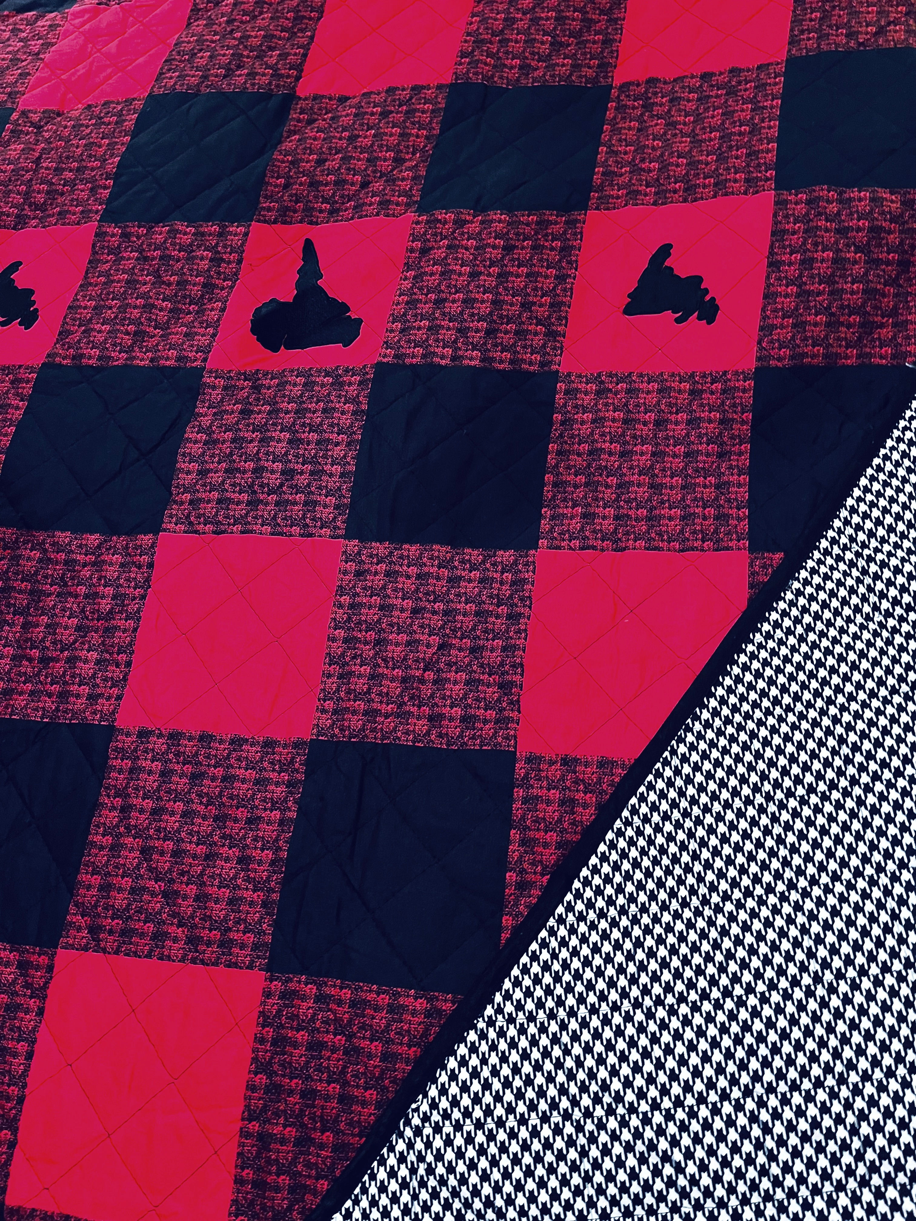 Newfoundland & Labrador embroidered quilts