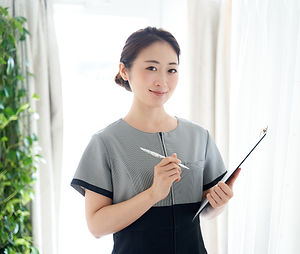 Aesthetic Salon Worker_edited.jpg