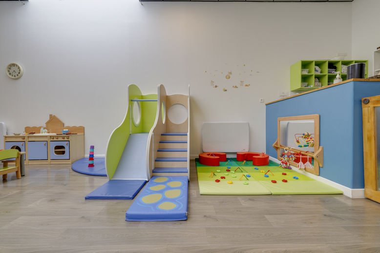 Toboggan de la crèche Plume de Levallois