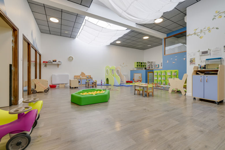 Vue sur la salle de vie de la crèche de Levallois