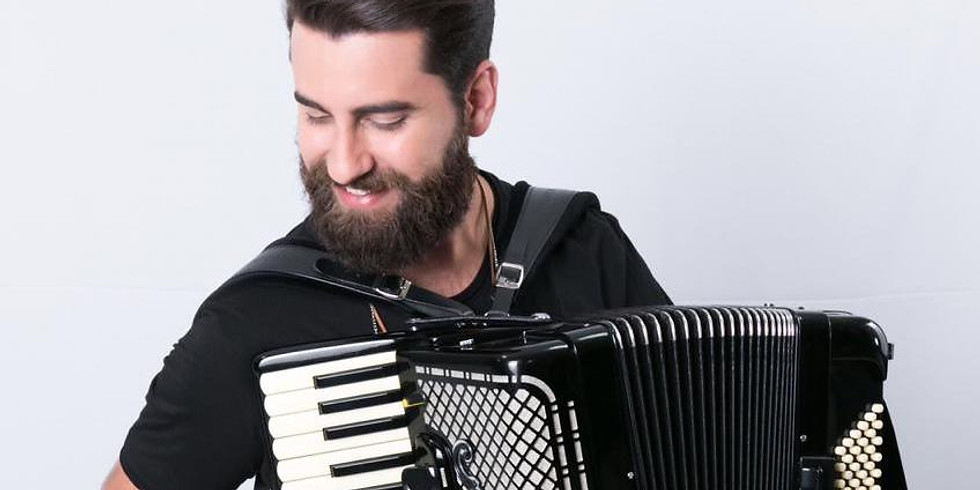Forró Family Live with Junior Dias and friends