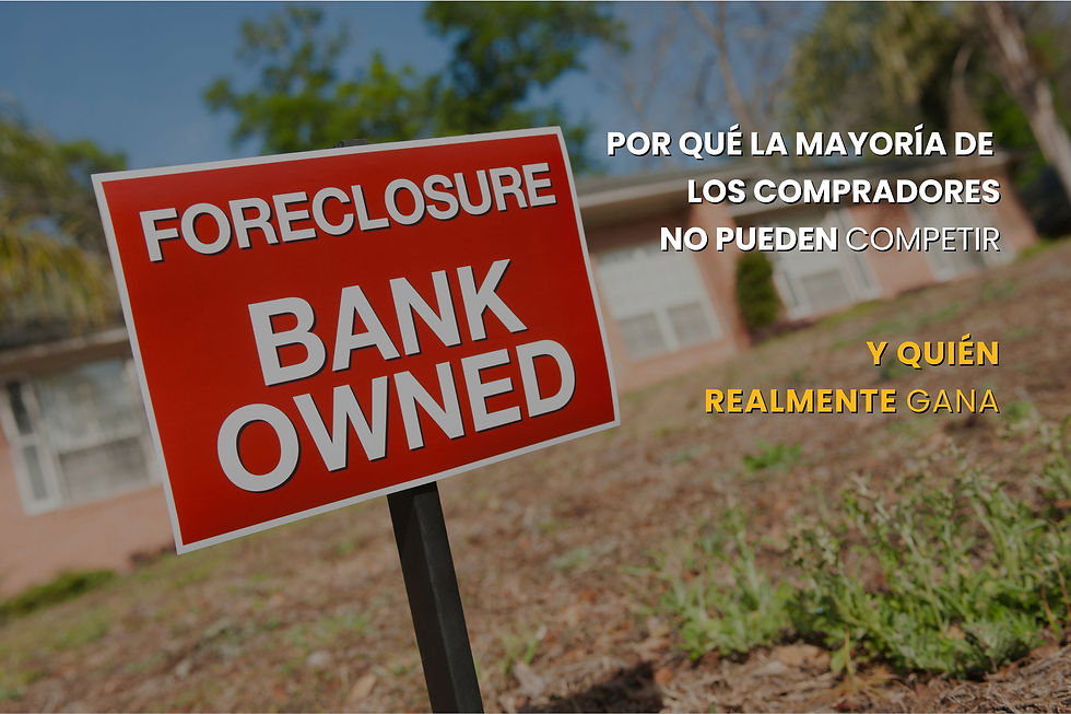 Un cartel de "Propiedad bancaria" colocado frente a una casa, que indica que la propiedad está en dificultades y que se subastará.