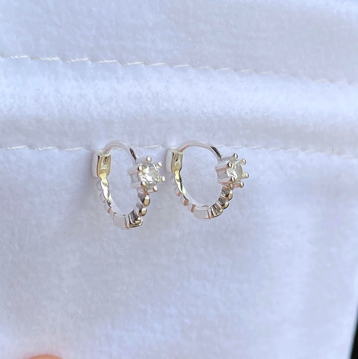 Hugguies bolitas punto luz plata 925 italiana