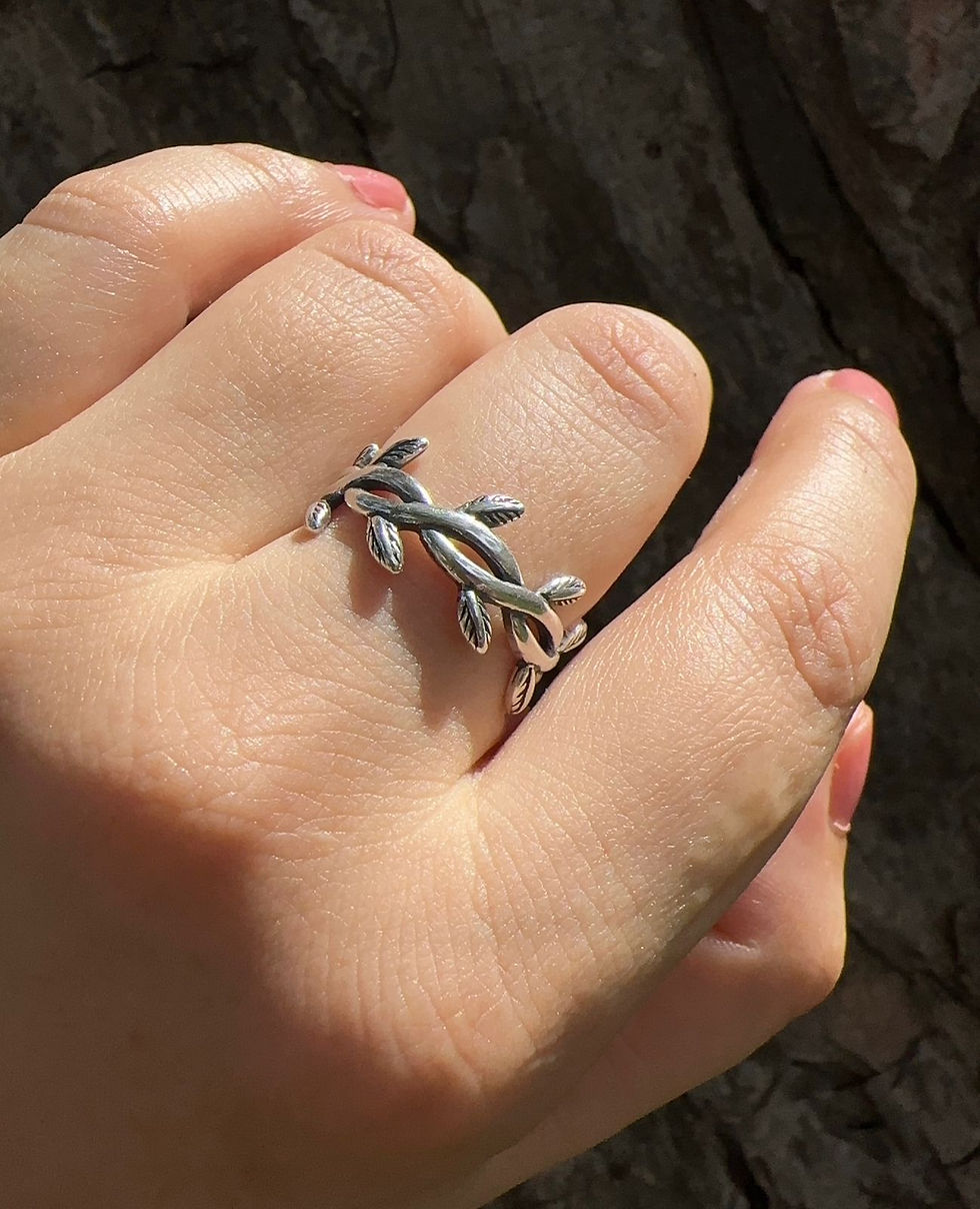 Miniatura: Anillo corona de hojas plata 925
