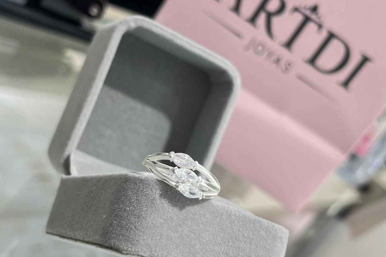 Anillo 3 circones ovalados Plata 925