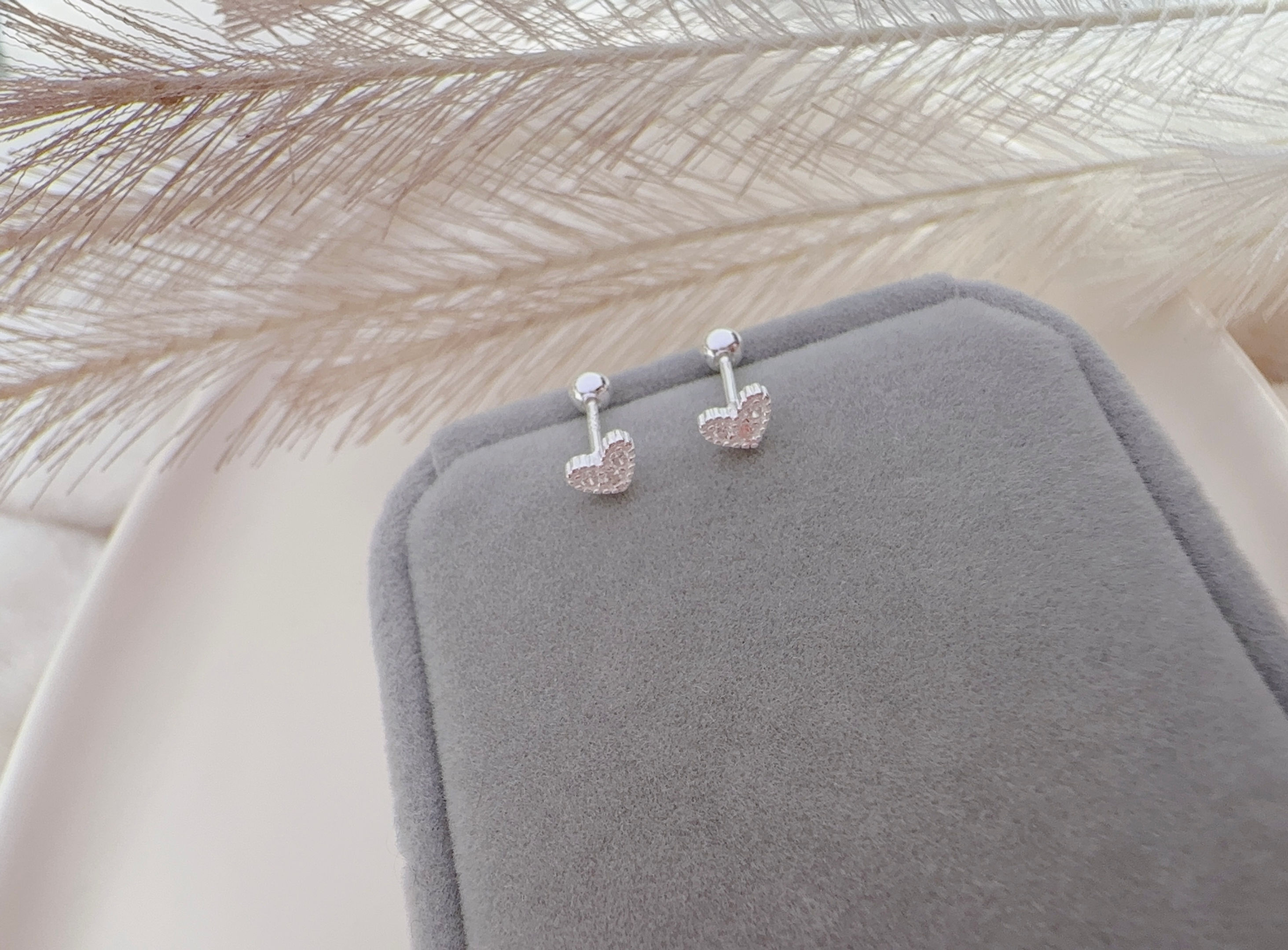 Aretes ortopédicos seguro bolitas corazones enjoye plata 925