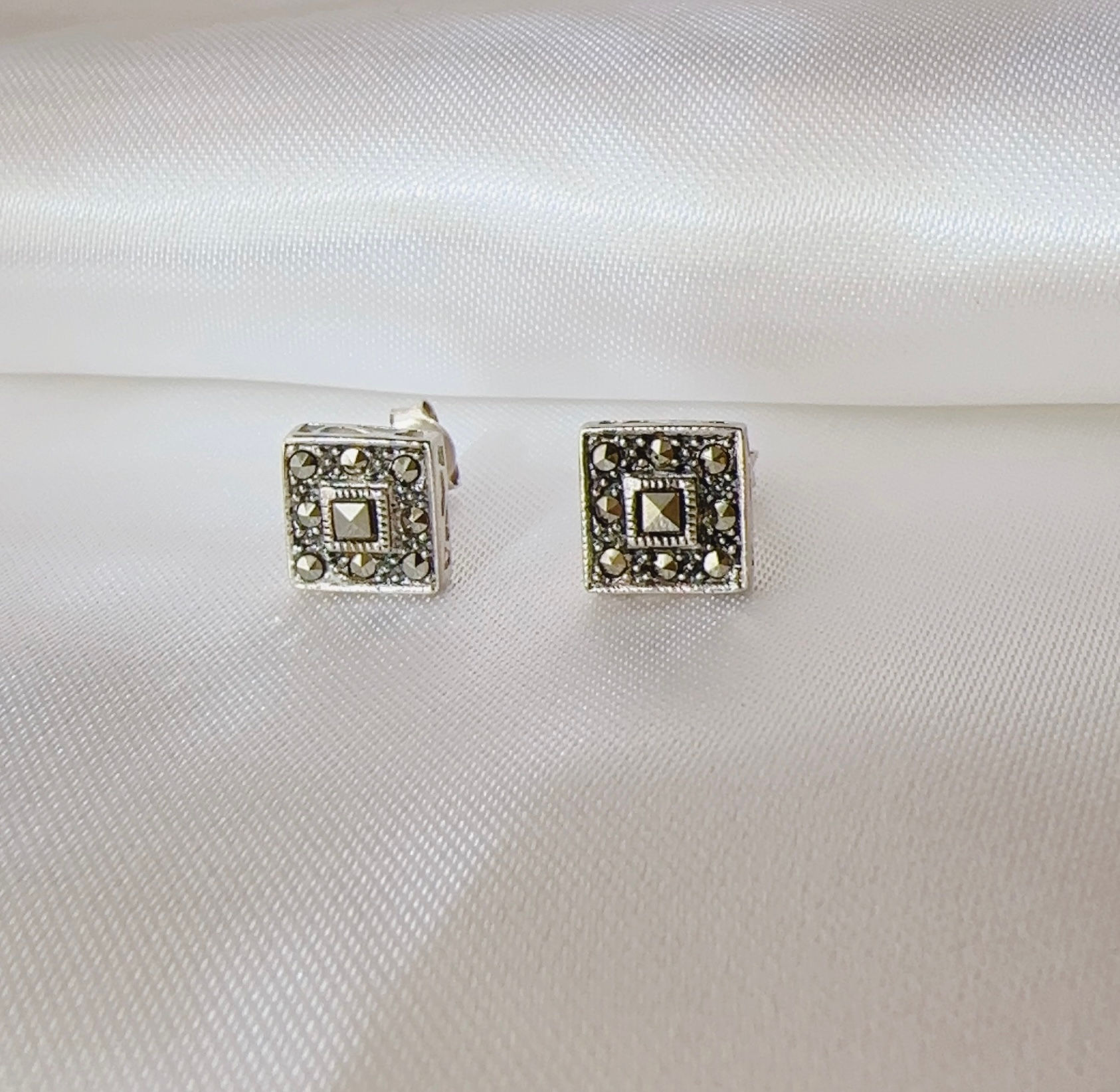 Aretes cuadrados marquesita plata 925 