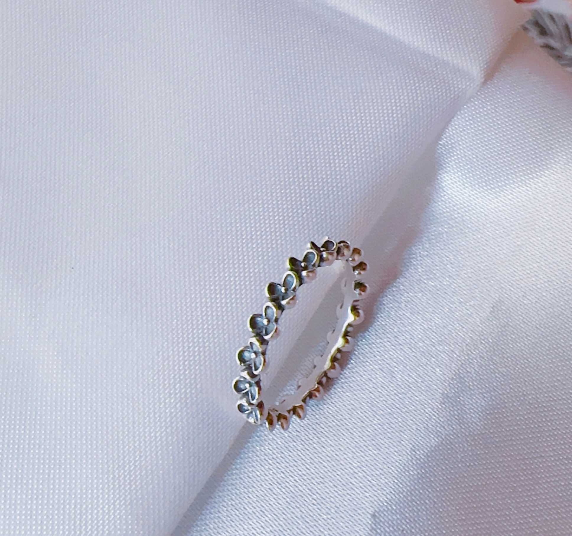 Anillo corona de  flor de trébol plata 926 