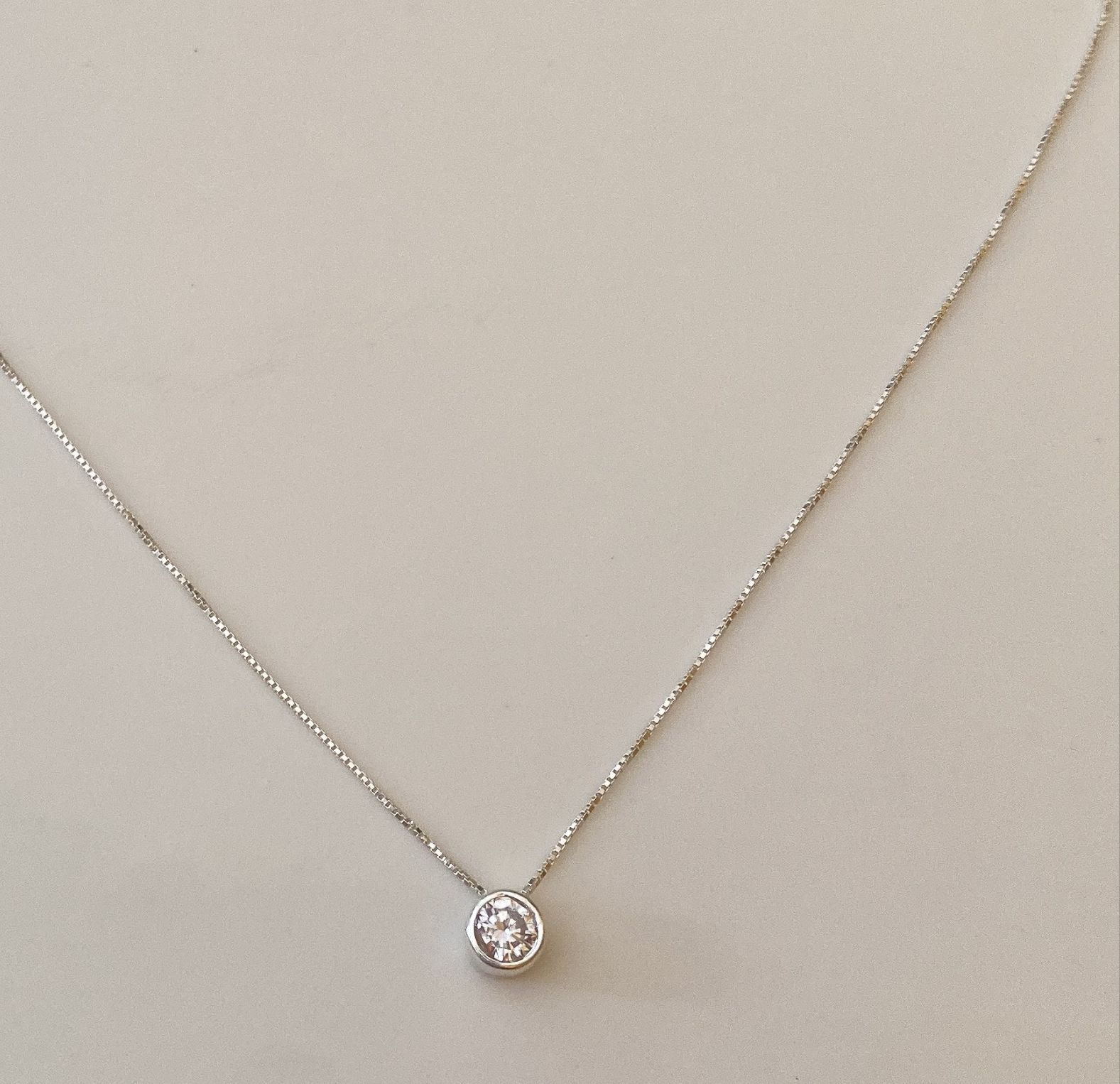 Cadena con dije punto luz plata Italiana 925