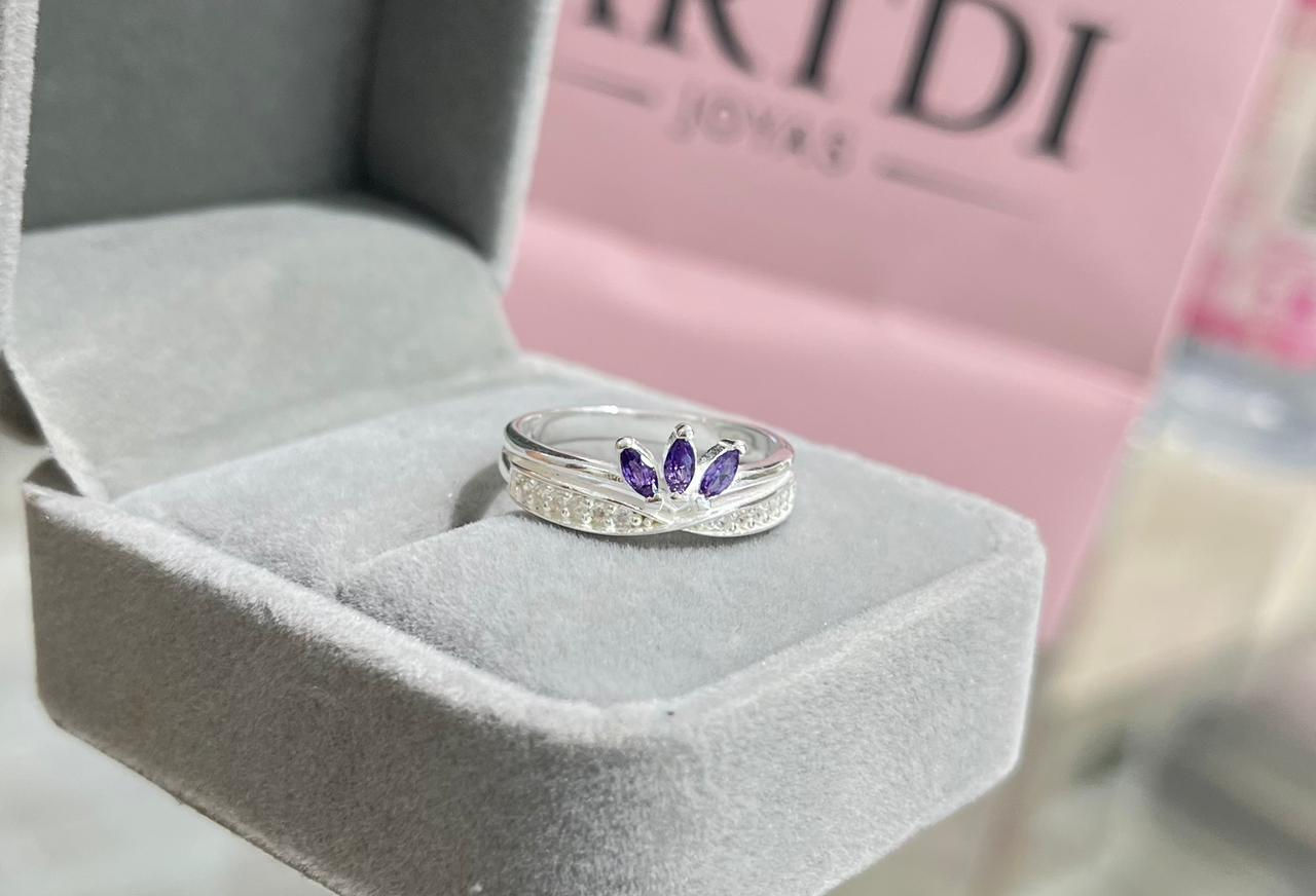 Anillo corona color morado plata 925 