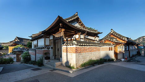 traditional hanok homes in Bukchon, Seoul, South Korea, a destination or experience featured on the Discover South Korea with Japan tour