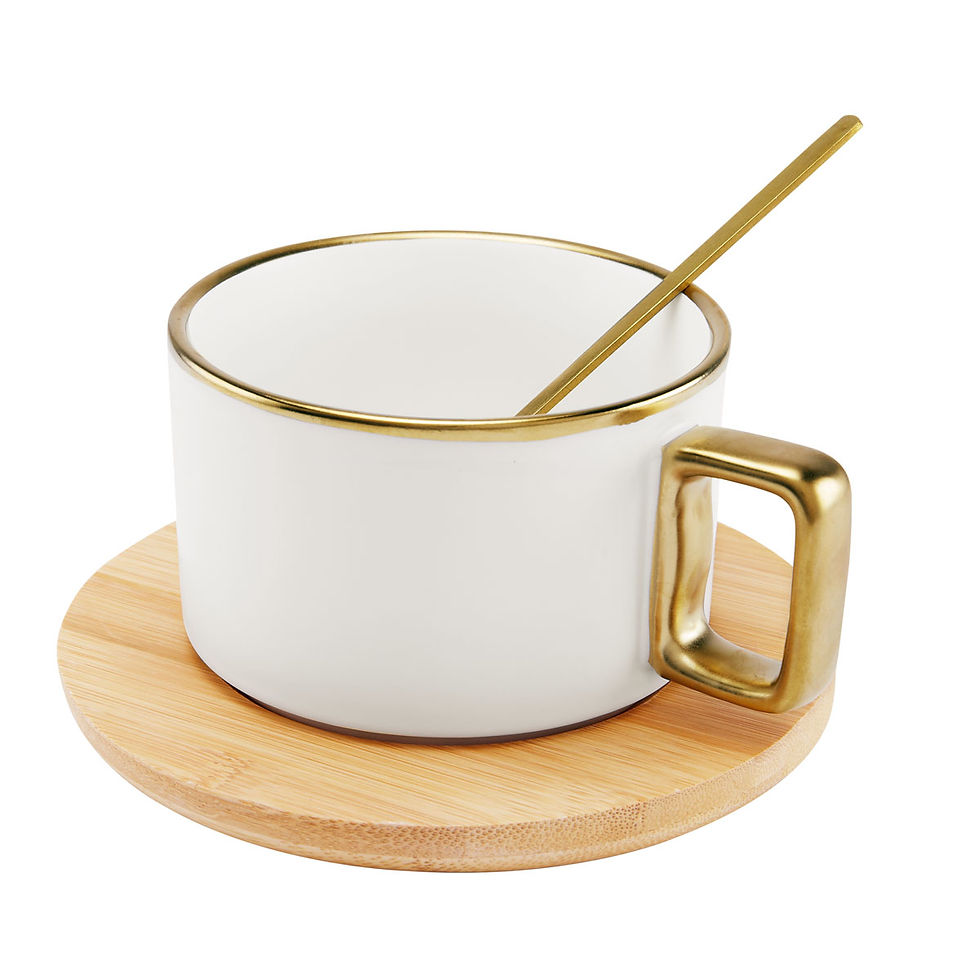 Thumbnail: vista lateral de taza mabum con cuchara dorada