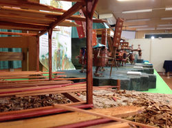 学校での展示風景 3