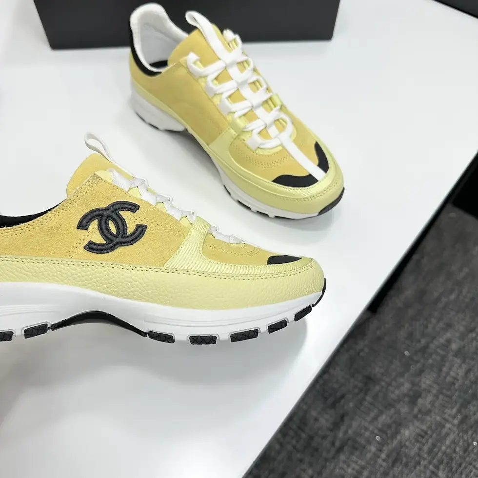 Miniature : Baskets Chanel 