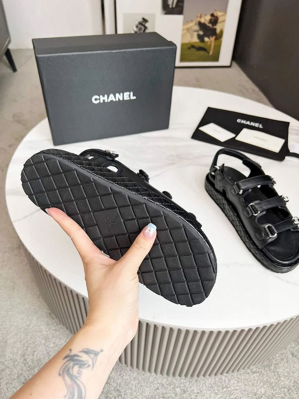 Miniature : Sandales Chanel 