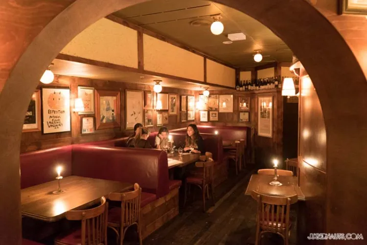 Restaurant Hubert - The Colonial Restaurant