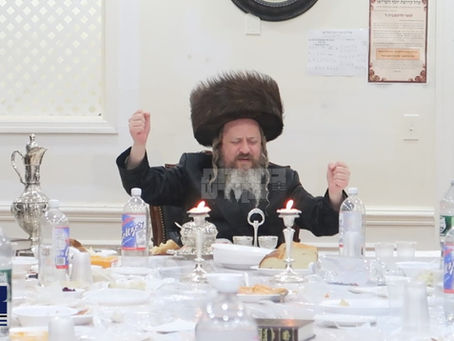 ווידיאו • האד' מווערדאן פון ב"פ ביים טיש מוצאי יום הקדוש