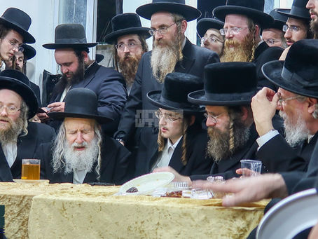שמחת בית אמשינוב: שיינע שידוך שליסן פאראייניגט ביידע אמשינובע הויפן