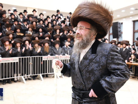 שפאנונג צום חתונה הגדולה בחצה"ק ביאלא בית שמש; גרויסארטיגער שבת של שמחה אין ירושלים דעם שב"ק כי תצא