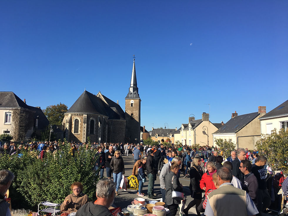 Succès sous un grand soleil pour le vide greniers de Ruaudin