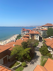 2 Bed with Panoramic Sea Views & Private Beach Onsite