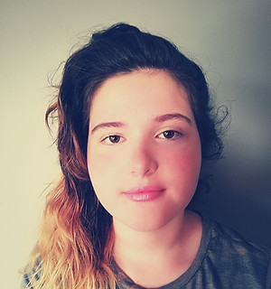 Honey Bezel profile pic.jpg